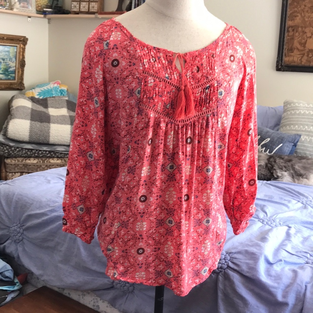 Bohemian shirt small pelting in front long sleeves small
